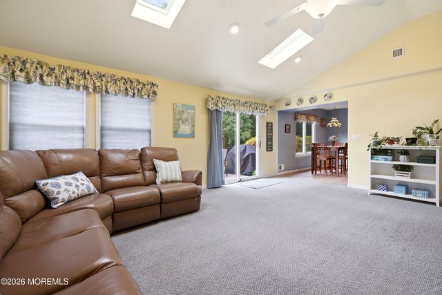 18 Markwood Drive, Howell, NJ 07731