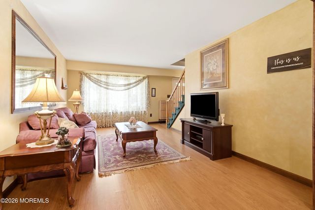18 Markwood Drive, Howell, NJ 07731