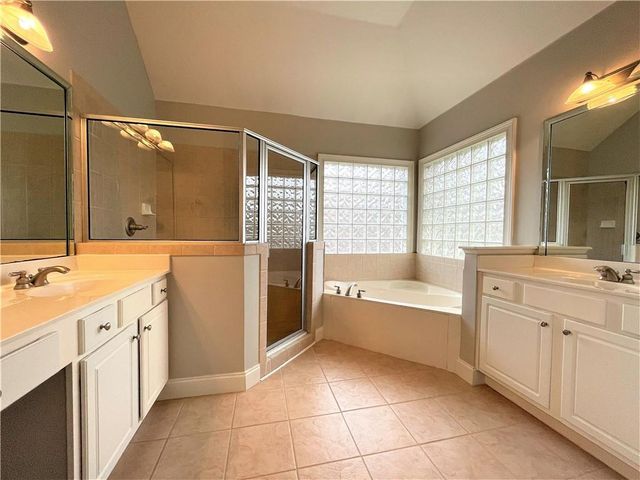 895 Lenox Ct NE, Atlanta, GA 30324