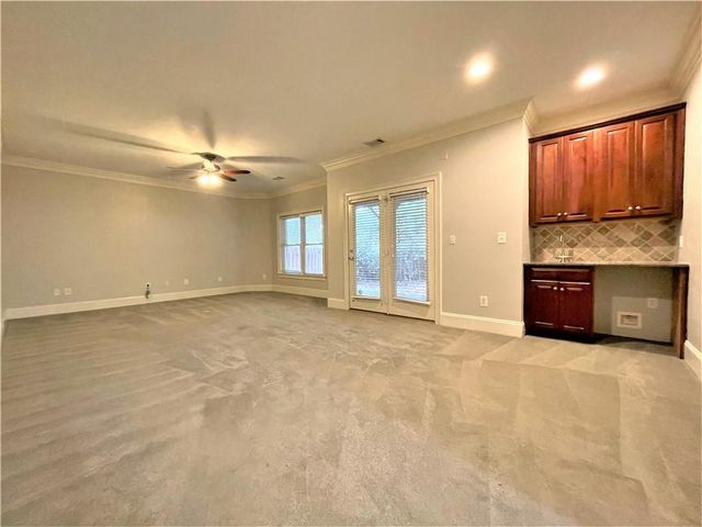895 Lenox Ct NE, Atlanta, GA 30324