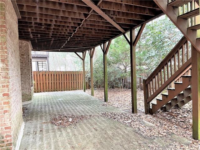895 Lenox Ct NE, Atlanta, GA 30324