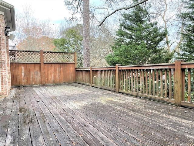 895 Lenox Ct NE, Atlanta, GA 30324