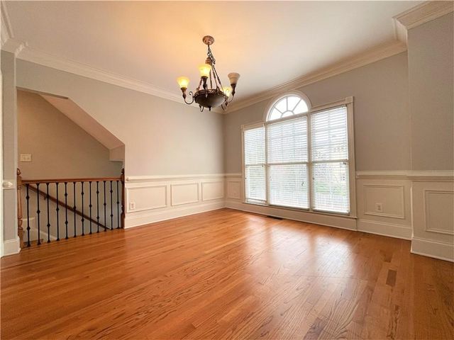 895 Lenox Ct NE, Atlanta, GA 30324