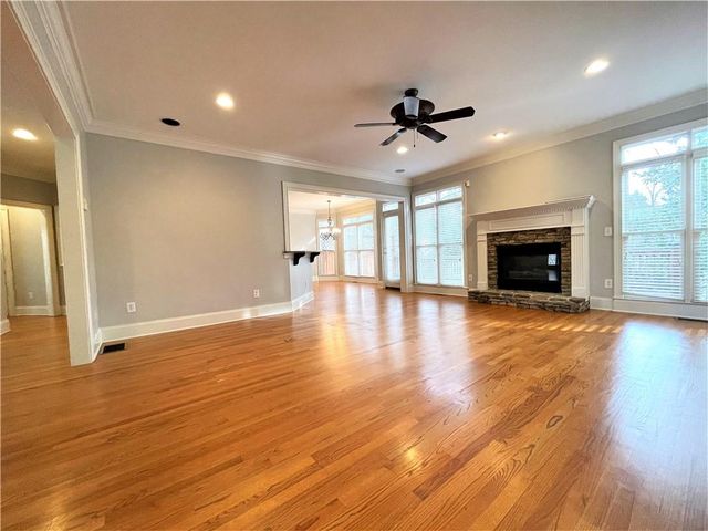 895 Lenox Ct NE, Atlanta, GA 30324