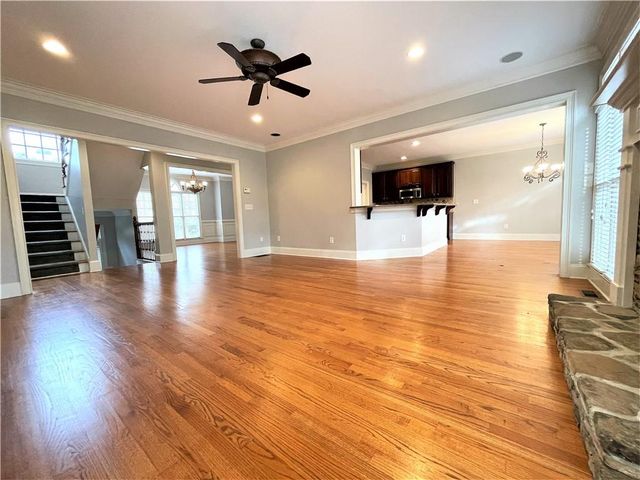 895 Lenox Ct NE, Atlanta, GA 30324