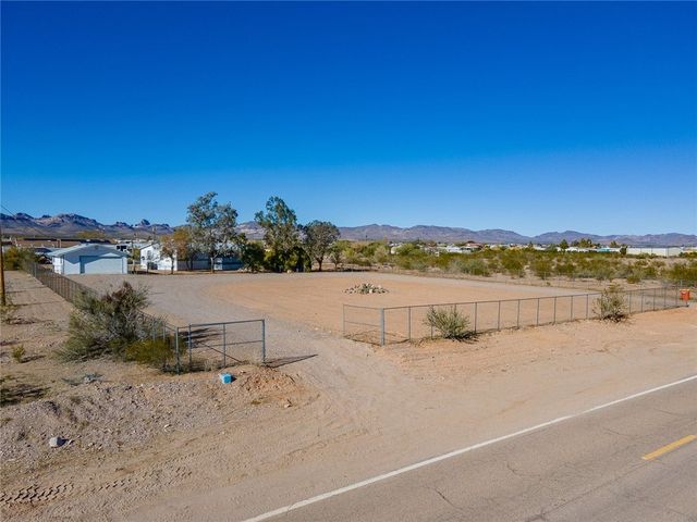 917 S Estrella Road, Golden Valley, AZ 86413
