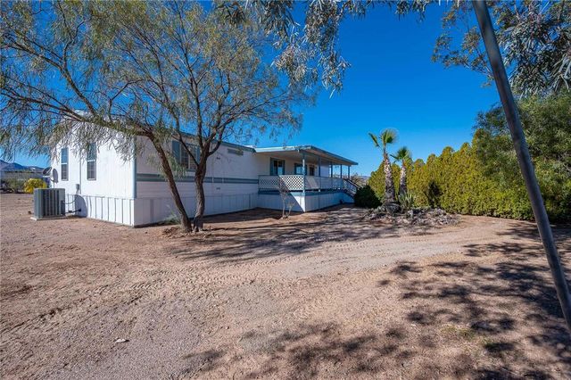 917 S Estrella Road, Golden Valley, AZ 86413