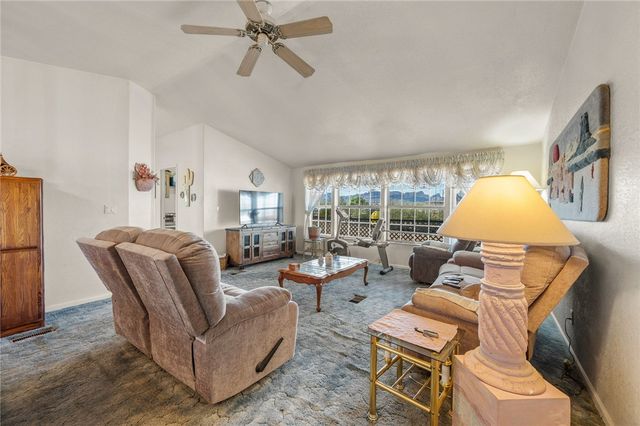 917 S Estrella Road, Golden Valley, AZ 86413