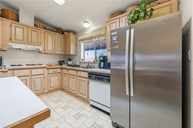 917 S Estrella Road, Golden Valley, AZ 86413