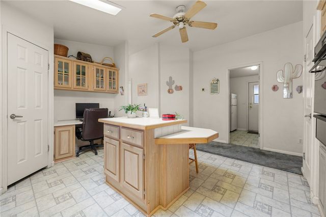 917 S Estrella Road, Golden Valley, AZ 86413