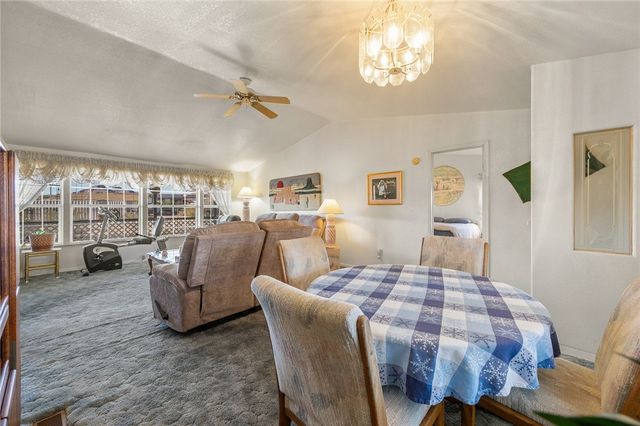 917 S Estrella Road, Golden Valley, AZ 86413