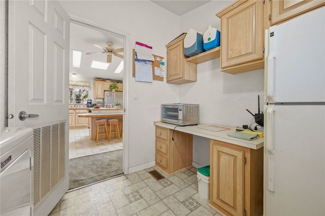 917 S Estrella Road, Golden Valley, AZ 86413