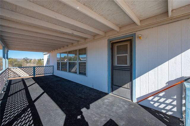 917 S Estrella Road, Golden Valley, AZ 86413