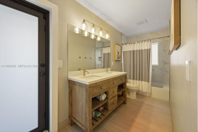 12123 NW 10th Mnr, Coral Springs, FL 33071