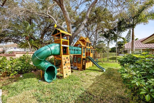 12123 NW 10th Mnr, Coral Springs, FL 33071