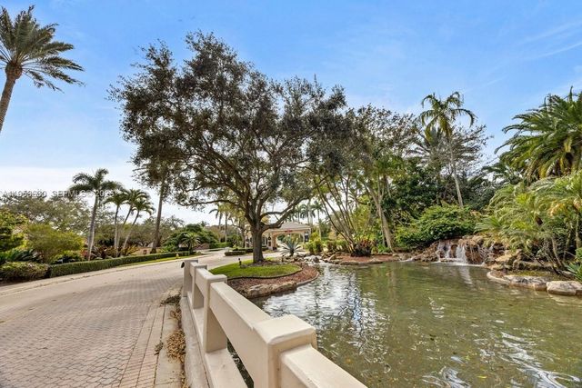 12123 NW 10th Mnr, Coral Springs, FL 33071