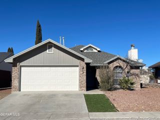 7521 LUZ DE LUMBRE Avenue, El Paso, TX 79912