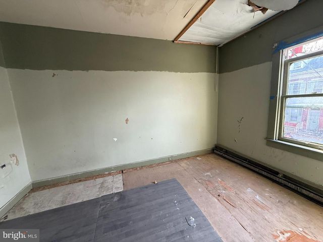 125 N QUEEN ST, York, PA 17403