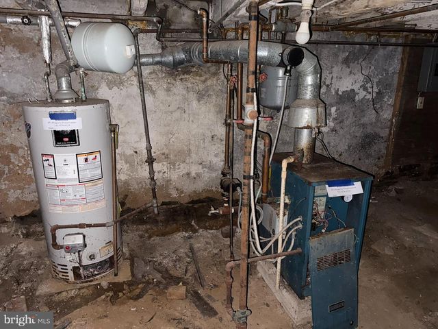 125 N QUEEN ST, York, PA 17403