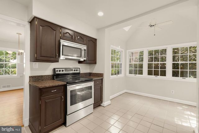 5806 WILSON LN, Bethesda, MD 20817
