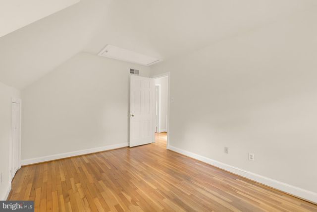 5806 WILSON LN, Bethesda, MD 20817