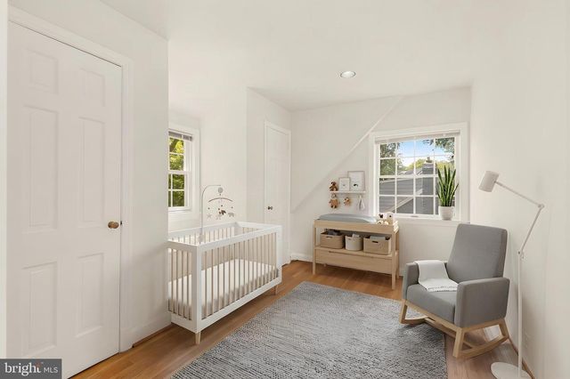 5806 WILSON LN, Bethesda, MD 20817