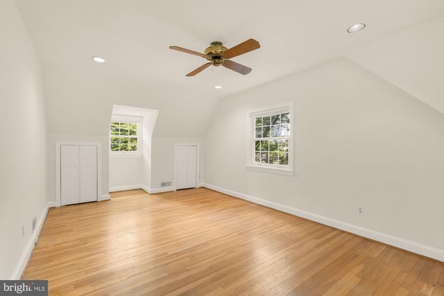 5806 WILSON LN, Bethesda, MD 20817