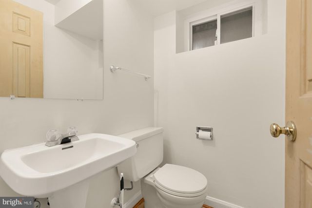 5806 WILSON LN, Bethesda, MD 20817