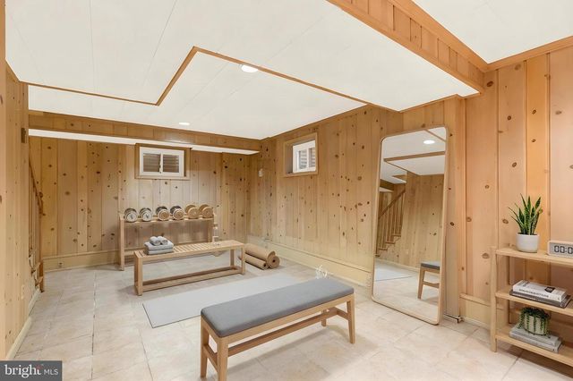 5806 WILSON LN, Bethesda, MD 20817