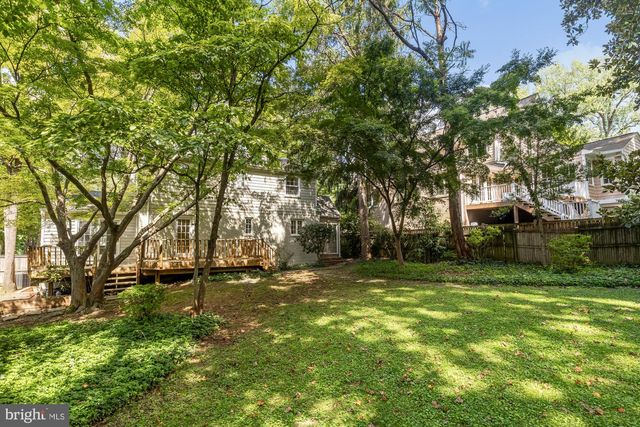 5806 WILSON LN, Bethesda, MD 20817