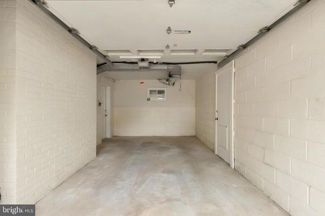 5806 WILSON LN, Bethesda, MD 20817
