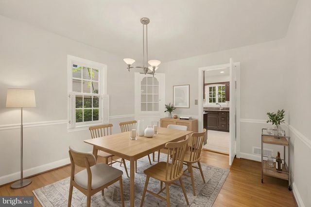 5806 WILSON LN, Bethesda, MD 20817