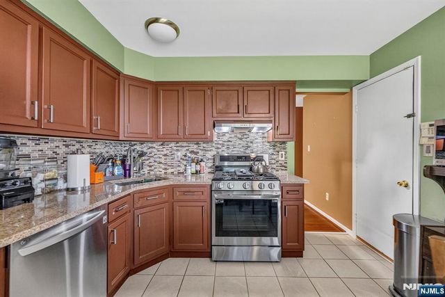 143 Grove Street, Bergenfield, NJ 07621