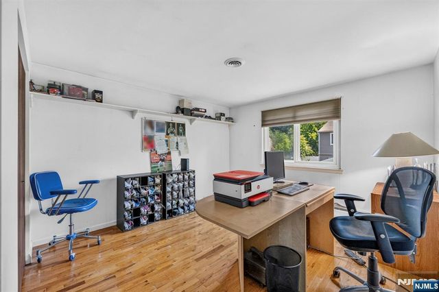 143 Grove Street, Bergenfield, NJ 07621