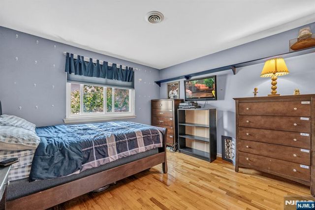 143 Grove Street, Bergenfield, NJ 07621