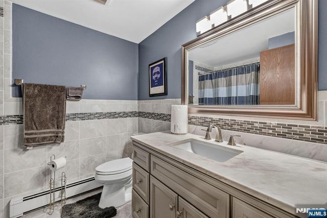 143 Grove Street, Bergenfield, NJ 07621