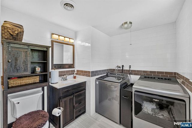 143 Grove Street, Bergenfield, NJ 07621