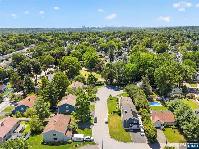 143 Grove Street, Bergenfield, NJ 07621