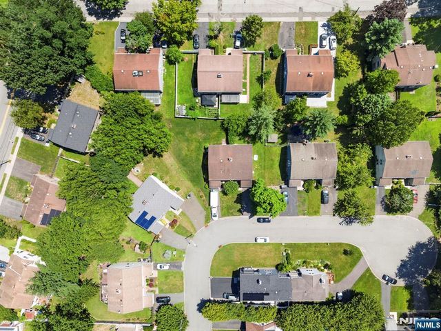 143 Grove Street, Bergenfield, NJ 07621