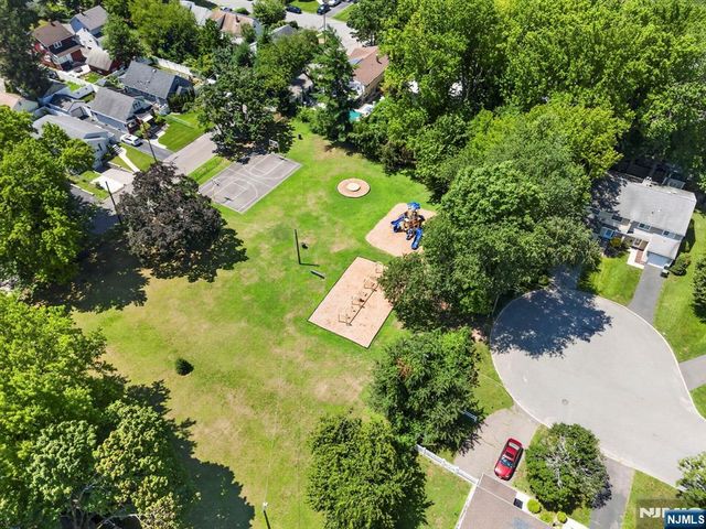 143 Grove Street, Bergenfield, NJ 07621