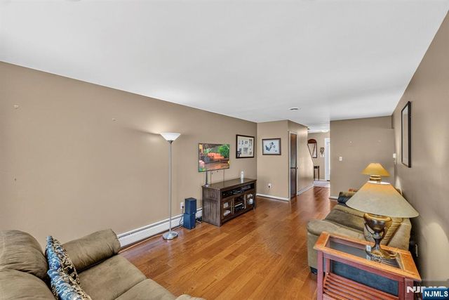 143 Grove Street, Bergenfield, NJ 07621