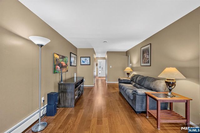 143 Grove Street, Bergenfield, NJ 07621