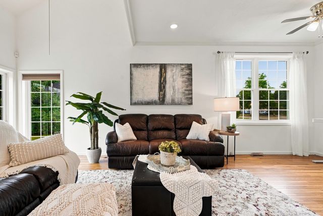 6 Tern Dr 6, Shrewsbury, MA 01545