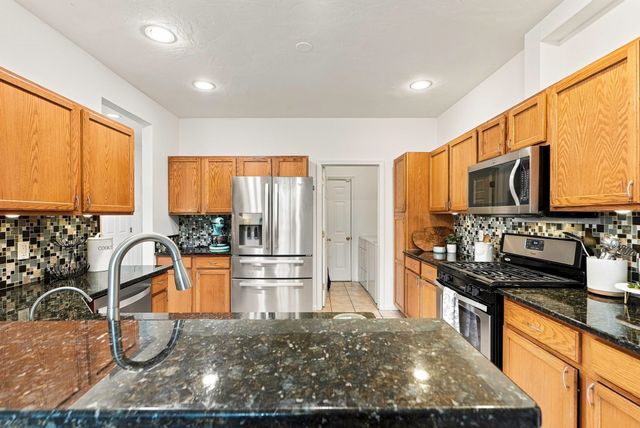 6 Tern Dr 6, Shrewsbury, MA 01545