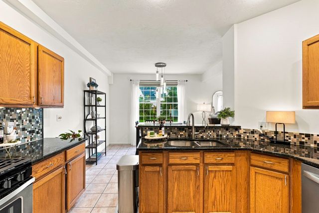 6 Tern Dr 6, Shrewsbury, MA 01545