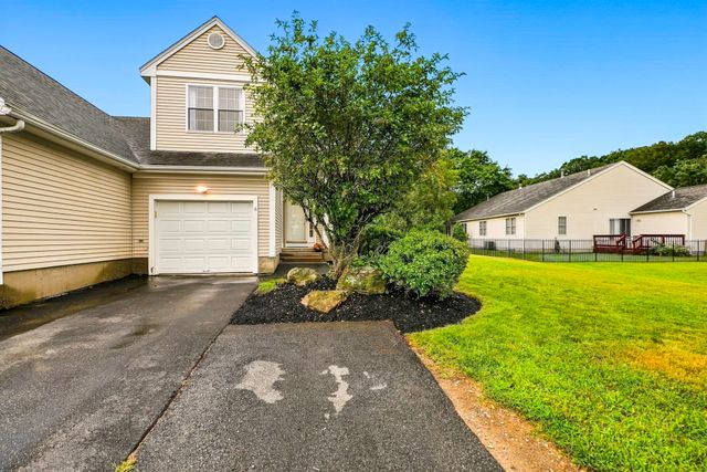 6 Tern Dr 6, Shrewsbury, MA 01545
