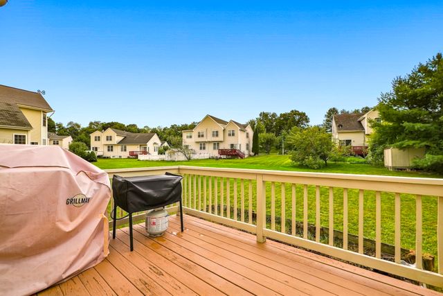 6 Tern Dr 6, Shrewsbury, MA 01545