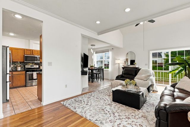 6 Tern Dr 6, Shrewsbury, MA 01545