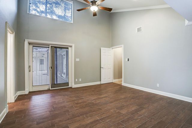 811 Castle Hill Trail, Kingwood, TX 77339