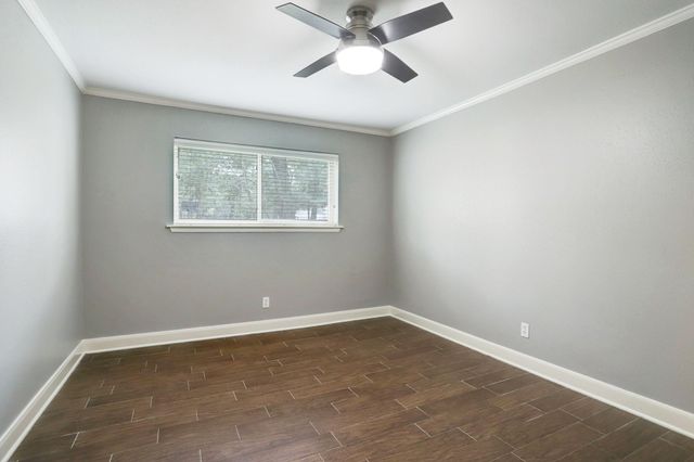 811 Castle Hill Trail, Kingwood, TX 77339